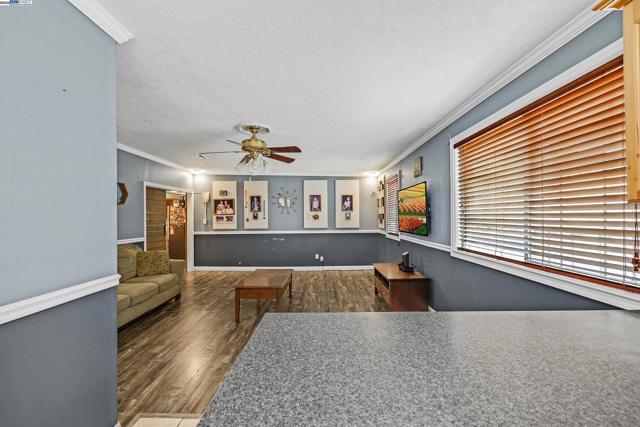 39672 Blacow Rd, Fremont CA: https://media.crmls.org/mediaz/5512ba41-a679-4614-8ad6-7256aa91e238.jpg