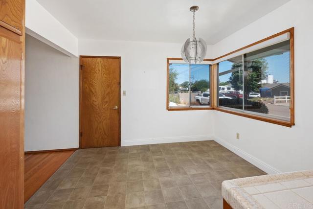Image 12 of 34 For 1643 Galway Place