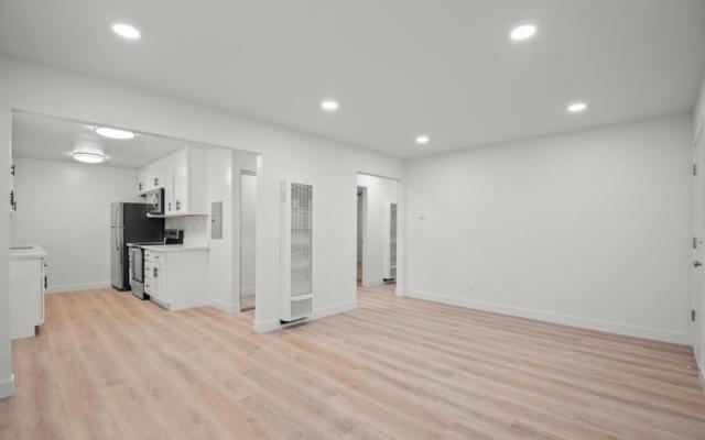 Image 4 of 13 For 1523 Schiller Street