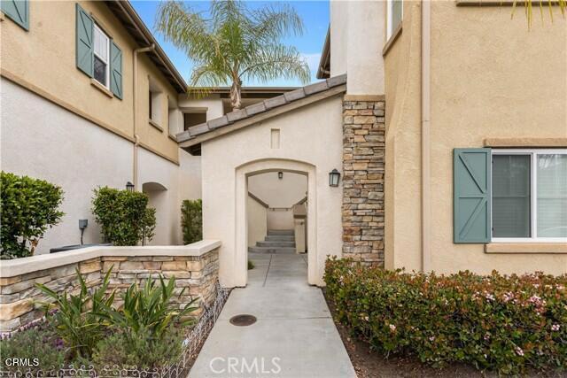 26520 Arboretum Way, Murrieta CA: https://media.crmls.org/mediaz/551418c4-c7d4-41df-bc2f-46d7aa770a5c.jpg