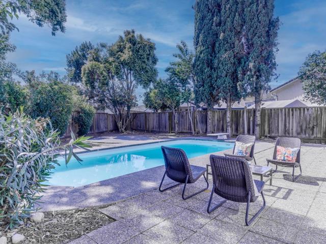 7160 Harvard Place, Gilroy CA: https://media.crmls.org/mediaz/55154d26-ffe3-4d7d-8c66-b4c9102c3ca2.jpg