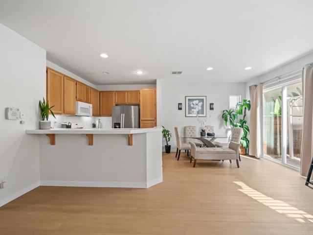 Detail Gallery Image 12 of 40 For 3416 Paseo De Fuentes, National City,  CA 91950 - 3 Beds | 2/1 Baths