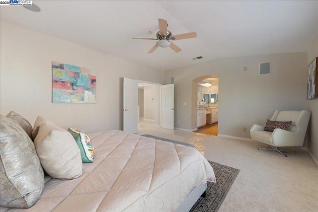 5200 N Forestdale Cir, Dublin CA: https://media.crmls.org/mediaz/5515ba4c-d362-4aa2-9a91-60791757aea7.jpg