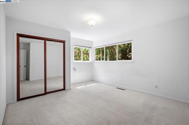 3491 Middleton Ave, Castro Valley CA: https://media.crmls.org/mediaz/5516e6e2-c6f3-4a86-97cf-bbb1df0546ed.jpg