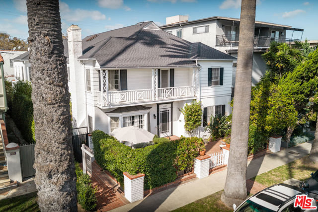 439 South Palm Drive photo 4