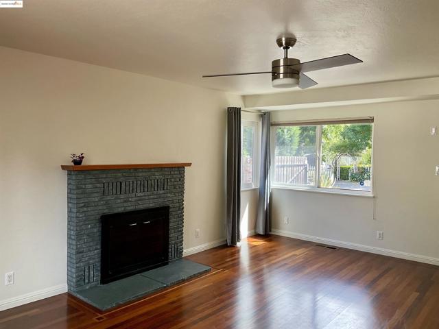 4091 Garden Rd, El Sobrante CA: https://media.crmls.org/mediaz/55176807-4fee-426d-8f7a-abaf19f59f8b.jpg