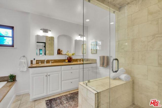 4300 Laurelgrove Avenue, Studio City CA: https://media.crmls.org/mediaz/55177925-bee8-4992-8b72-63388a09cd6d.jpg