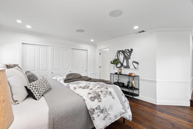 1425 Walnut Grove Avenue, San Jose CA: https://media.crmls.org/mediaz/5517a6dc-edcf-4a34-aea8-6fcc7c0eb715.jpg