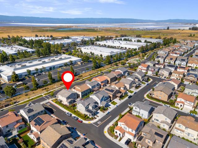 39806 Tomcod Street, Newark CA: https://media.crmls.org/mediaz/551809b1-3dfd-4ca7-bae7-877185cb0884.jpg