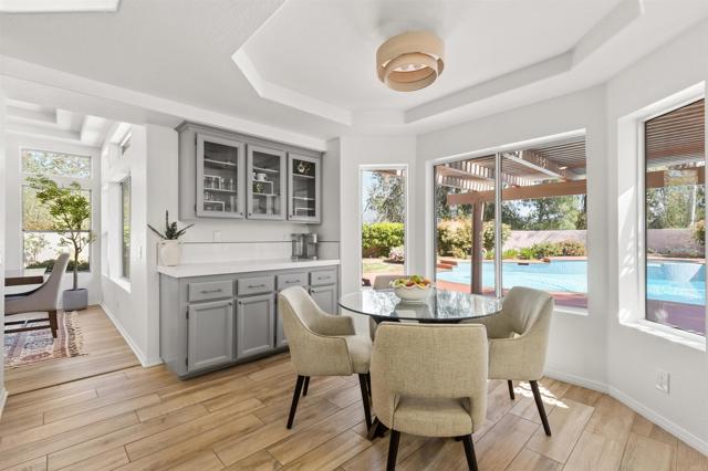 Detail Gallery Image 13 of 60 For 16883 Saint Andrews Dr, Poway,  CA 92064 - 5 Beds | 5/1 Baths