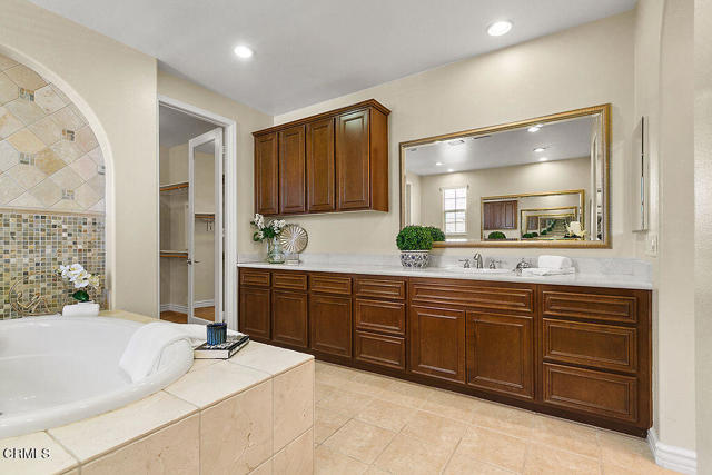 Detail Gallery Image 64 of 72 For 3273 Canopy Dr, Camarillo,  CA 93012 - 5 Beds | 5/1 Baths