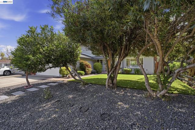 Image 38 of 39 For 7574 Birkdale Dr