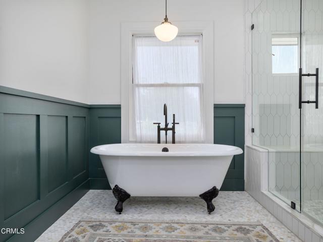 1327 Campbell Street, Glendale CA: https://media.crmls.org/mediaz/5518d1b8-efa1-4720-8373-7dca8c8e3ab1.jpg