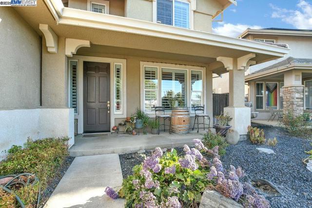 675 Merritt Ct, Discovery Bay CA: https://media.crmls.org/mediaz/551985a0-1212-473e-b941-2a1cdb85765d.jpg