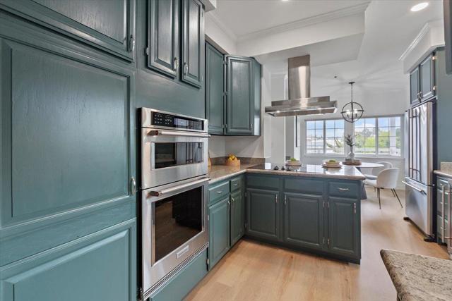 1233 Bellevue Avenue, Burlingame CA: https://media.crmls.org/mediaz/5519fab5-3529-4a8c-af9b-48e15ea2cd57.jpg