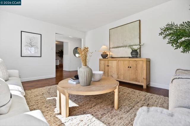 Image 16 of 51 For 1816 Meadow Ln