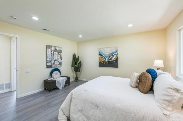 4221 Solar Circle, Union City CA: https://media.crmls.org/mediaz/551b2ac3-46b6-4941-bab6-e67b77097df0.jpg