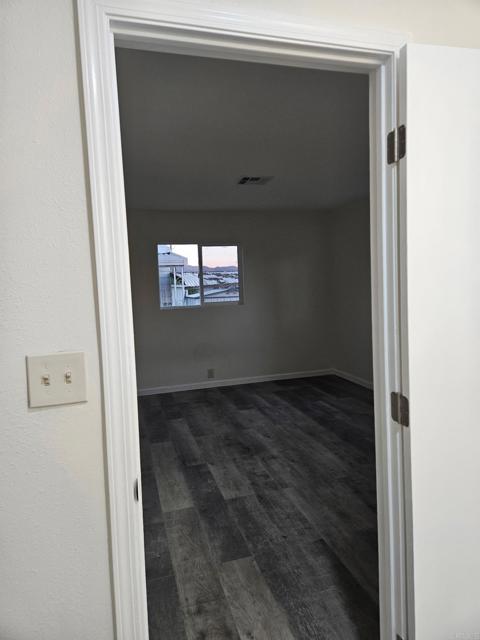 5001 W Florida Avenue, Hemet CA: https://media.crmls.org/mediaz/551b609c-6c3c-44a0-94ec-3e3244bda0d0.jpg