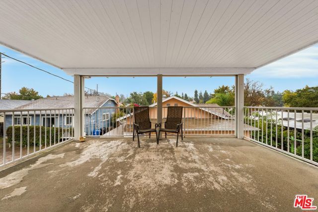 1747 N Avenue 46, Los Angeles CA: https://media.crmls.org/mediaz/551bafa7-5e50-4fd4-b25e-5cf4533eb04f.jpg