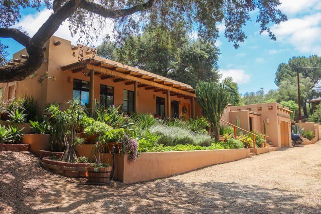 1511 Alpine Terrace Rd, Alpine CA: https://media.crmls.org/mediaz/551cf53c-50c9-47d1-ad7f-b3201b20b737.jpg