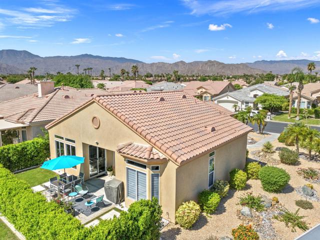 44718 Alexandria Vale, Indio CA: https://media.crmls.org/mediaz/551d32eb-efe4-410f-8c94-66757a12ac3f.jpg