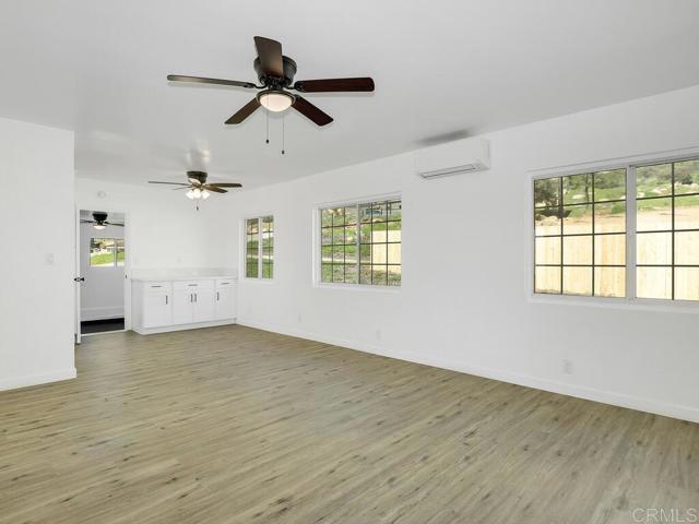 Detail Gallery Image 9 of 54 For 13508 Willow Rd, Lakeside,  CA 92040 - 3 Beds | 1 Baths