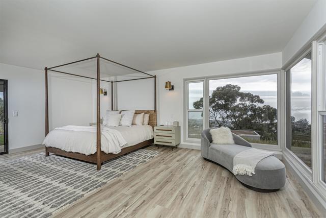 7362 Brodiaea Way, La Jolla CA: https://media.crmls.org/mediaz/551e4b13-1e72-496e-985c-bf33a92a7cff.jpg