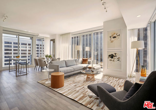 10000 SANTA MONICA Boulevard, Los Angeles CA: https://media.crmls.org/mediaz/551f383d-0843-4192-9977-70ed28cd209b.jpg