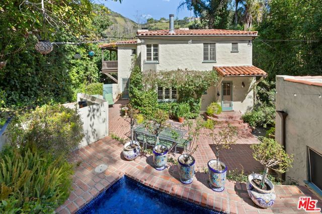 1721 Benedict Canyon Drive, Beverly Hills, California 90210, 4 Bedrooms Bedrooms, ,2 BathroomsBathrooms,Single Family Residence,For Sale,Benedict Canyon,25487599