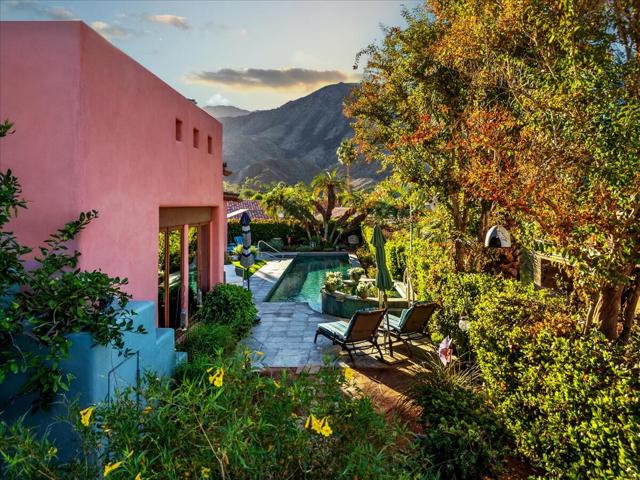 132 Vista Monte, Palm Desert CA: https://media.crmls.org/mediaz/551f77a0-0892-4748-bcff-077d5cd63d38.jpg