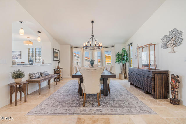 1501 Mandalay Beach Road, Oxnard CA: https://media.crmls.org/mediaz/55209c45-9546-4c84-9b87-780137842cb1.jpg
