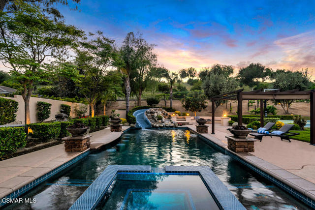 5715 Calais Court, Calabasas CA: https://media.crmls.org/mediaz/552132cc-bb4e-4c1b-b05f-7e29877f024c.jpg