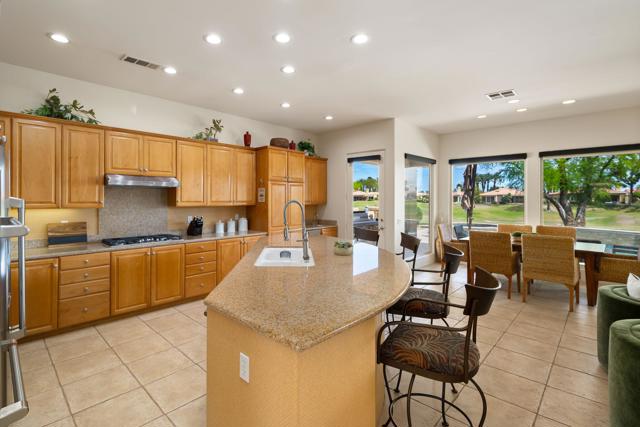 80305 Cedar, La Quinta CA: https://media.crmls.org/mediaz/5521abd8-e7aa-442b-8c84-ff65f66fd1b0.jpg