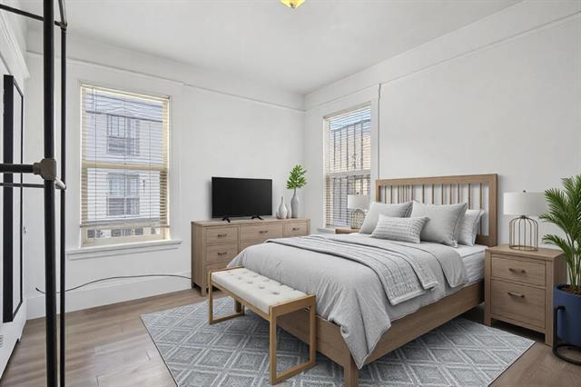 592 22nd Street, Oakland CA: https://media.crmls.org/mediaz/5521ce88-b02a-4afd-9625-d53120adb8d5.jpg