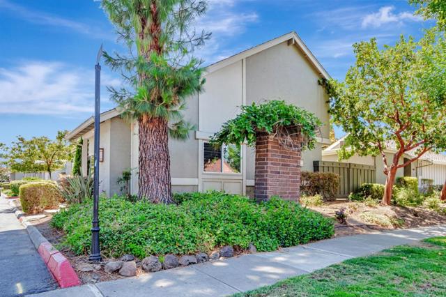 5651 Sunflower Lane, San Jose CA: https://media.crmls.org/mediaz/552217a9-ac23-4290-ab33-79eb702a198f.jpg