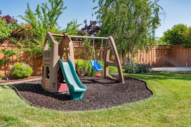 4118 Norris Road, Fremont CA: https://media.crmls.org/mediaz/5522d020-4179-4f23-b9b8-426c5aba9430.jpg
