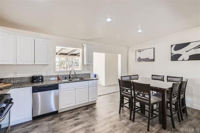 Detail Gallery Image 8 of 19 For 1338 Olive Ave, Vista,  CA 92083 - 4 Beds | 2 Baths