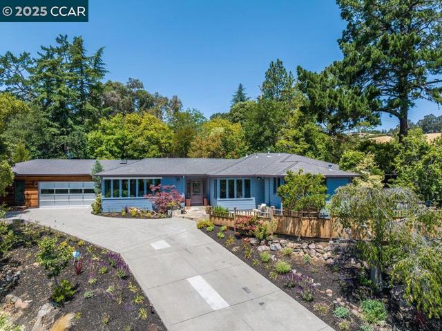 1341 Juanita Dr, Lafayette CA: https://media.crmls.org/mediaz/552341ca-8978-4190-bbfa-8df0ae9e96ec.jpg