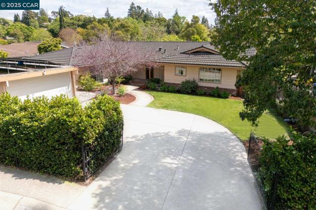 3231 Quandt Rd, Lafayette CA: https://media.crmls.org/mediaz/5523d3ad-cdf9-4868-8eee-b0709df9d3c8.jpg