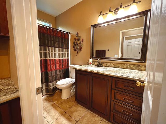 37710 Sprucewood Ln, Murrieta CA: https://media.crmls.org/mediaz/5523edf4-1fa2-4c65-8fee-bae76d16e887.jpg