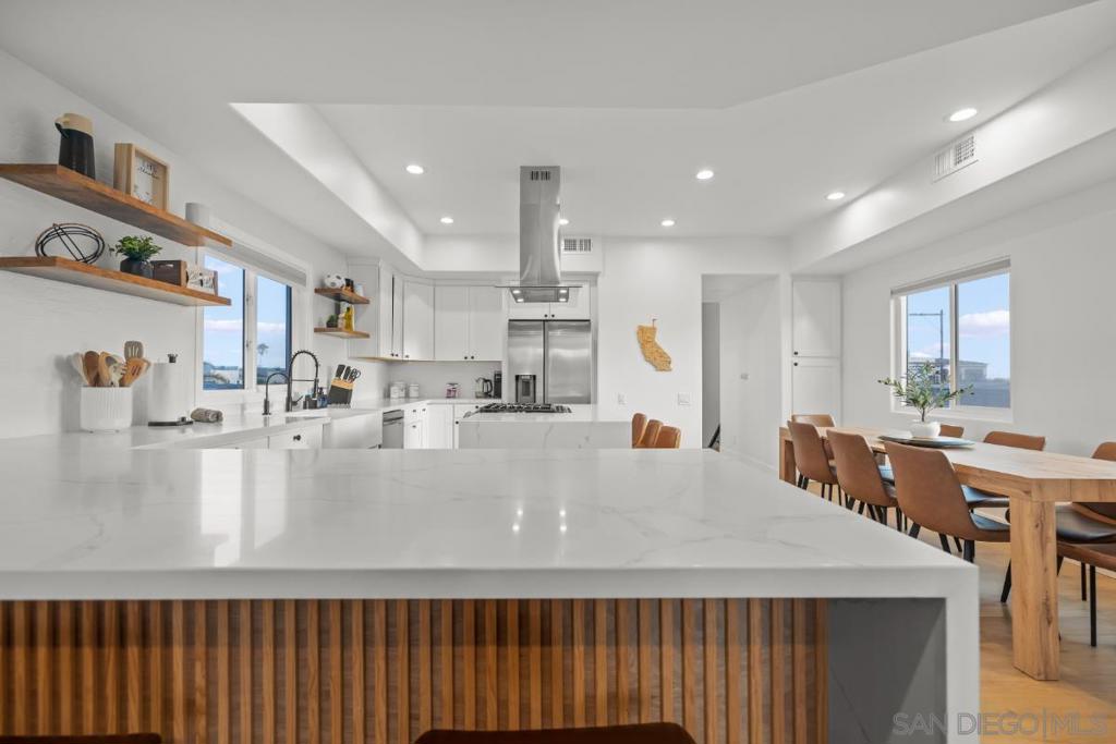 727 Ostend Ct - photo 4