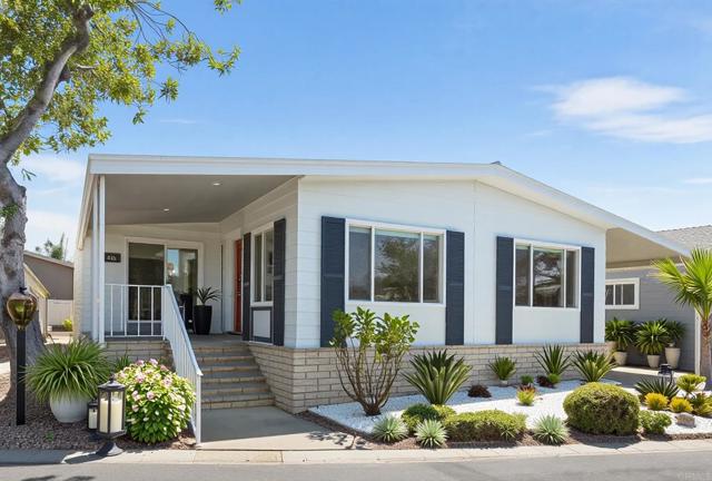 3439 Don Lorenzo Drive, Carlsbad CA: https://media.crmls.org/mediaz/55258363-ae43-4ef6-b4d0-41cdaf00e24b.jpg