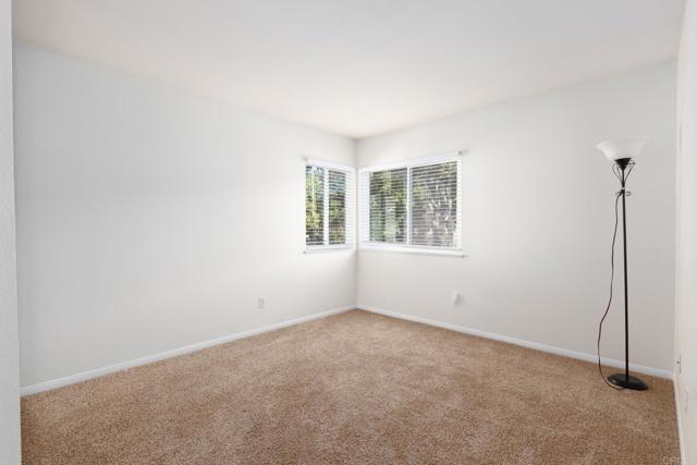 Image 29 of 32 For 14350 Classique Way