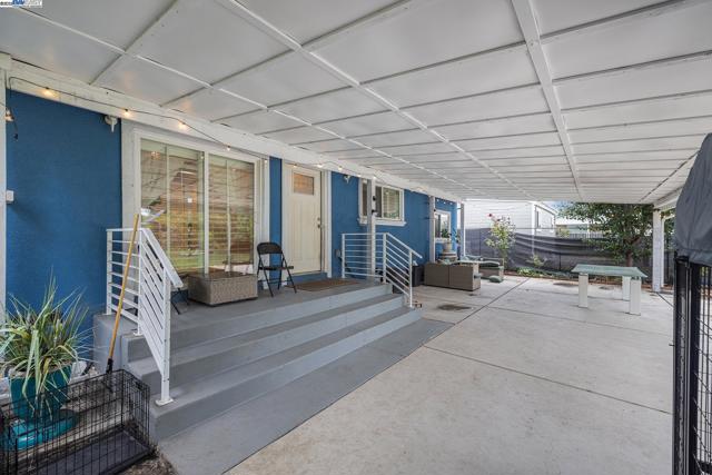 2036 brookside Dr, San Pablo CA: https://media.crmls.org/mediaz/55279f5a-badf-42ba-abfc-b41243080748.jpg