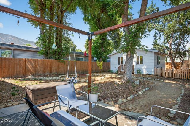 310 N Fulton Street, Ojai CA: https://media.crmls.org/mediaz/5527ef24-c969-4cf6-8b7c-0687a6e129f8.jpg