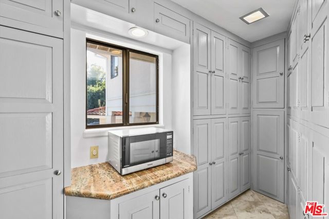 Image 21 of 55 For 2357 Knob Hill Drive