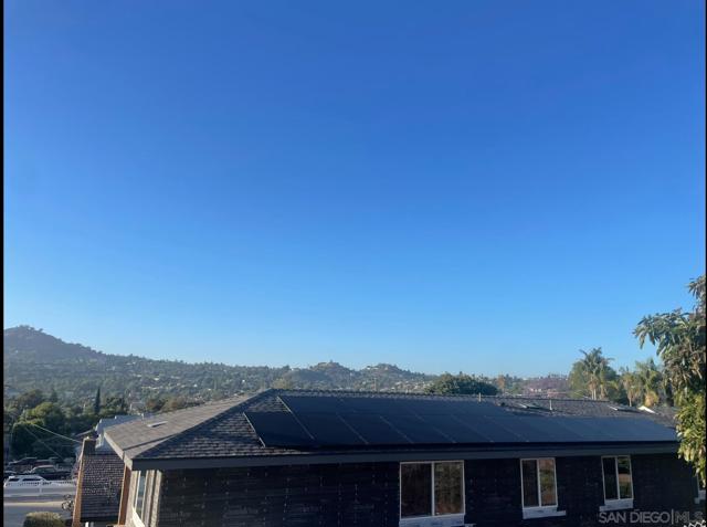 3335 37 S Barcelona St., Spring Valley CA: https://media.crmls.org/mediaz/552924ce-fc8d-4828-a8e3-20426798760f.jpg