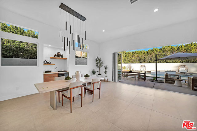 456 E Sonora Road, Palm Springs CA: https://media.crmls.org/mediaz/552a23a9-32a0-442d-9bc2-152488402e33.jpg