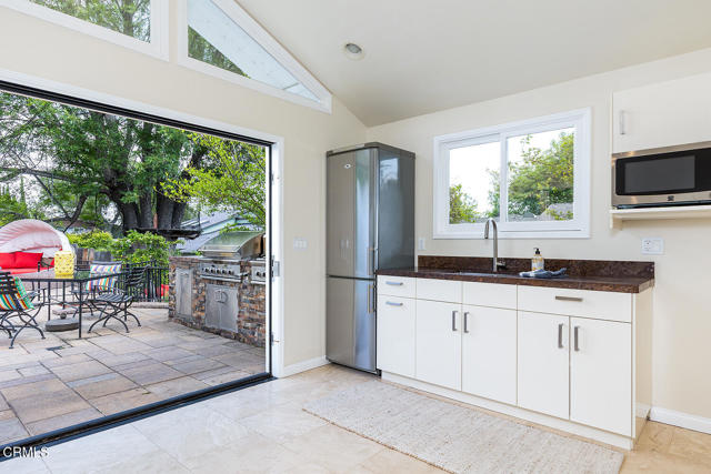Detail Gallery Image 42 of 54 For 941 Wiladonda Dr, La Canada Flintridge,  CA 91011 - 3 Beds | 3/1 Baths