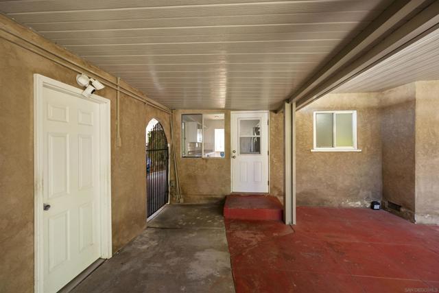 3527 Mississippi St, San Diego CA: https://media.crmls.org/mediaz/552a590a-68f4-4619-9994-ef54a5b11fe3.jpg